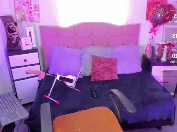 Chaturbate Best live sex cam show of caroline_lenox