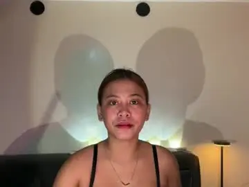 Chaturbate Live Sex Cam of via_olala