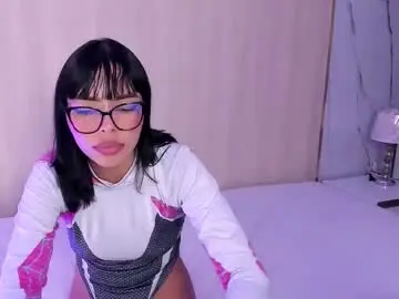 Chaturbate Live Sex Cam of nyveth