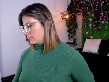 Chaturbate Adult Webcams of sarahdeyvis