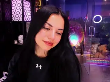 Chaturbate Free Live Porn of alma_pearl