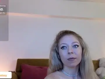 Chaturbate Adult Video Chat of katyafantasy