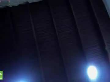 Chaturbate Live Porn of valtira_nova