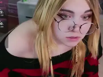 Chaturbate Watch Live Sex Cams of evie_val