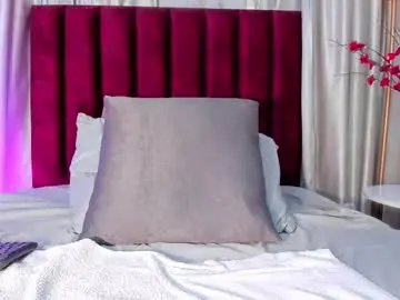 Chaturbate Live Sex Cam of sagirabelle