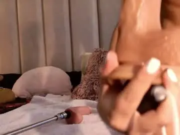 Chaturbate Live Sex Cam of iamnyxy_