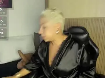 Chaturbate Watch Live Sex Cams of summer_night_