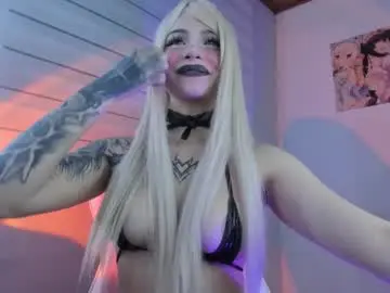 Chaturbate Nude Webcam of mikusitq_