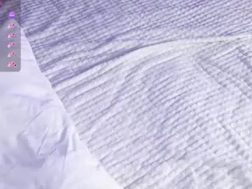 Chaturbate Live Sex Cam of carolynnfernandez