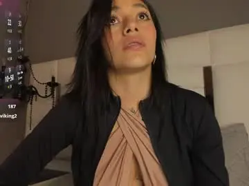 Chaturbate Free Porn Cam of magic_isa