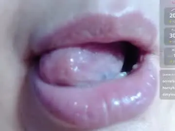 Chaturbate Free Porn Cam of kerly_doll