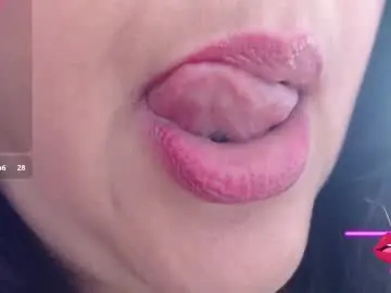 Chaturbate Adult Video Chat of kerly_doll