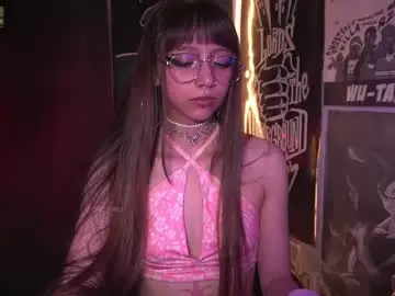 Chaturbate Free Porn Cam of elle_uwu