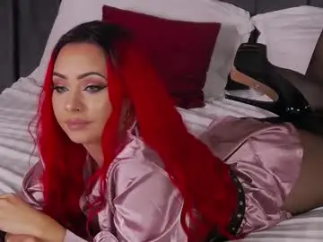 Chaturbate Live Sex Cam of emmelyn_