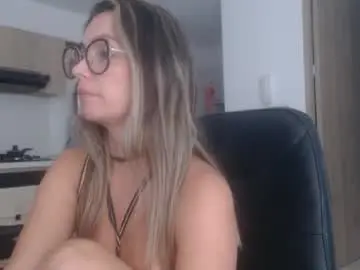 Chaturbate Sex Cam of latinpaprika