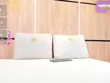 Chaturbate Watch Live Sex Cams of adela_chase