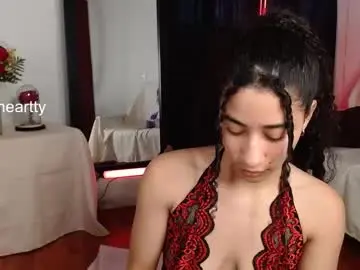 Chaturbate Watch Live Sex Cams of milah_hearrty