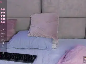 Chaturbate Live Sex Cam of antoonellaa