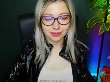 Chaturbate Live Sex Cam of heidi_pleasure