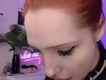 Chaturbate Free Porn Cam of violetvio1ator