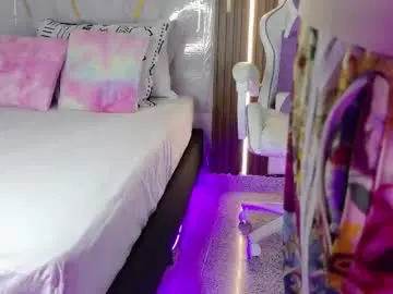 Chaturbate Adult Video Chat of mia__099