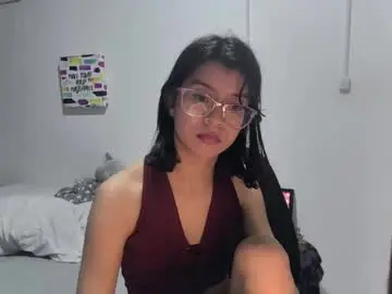 Chaturbate Live Sex Cam of sarahsmitt