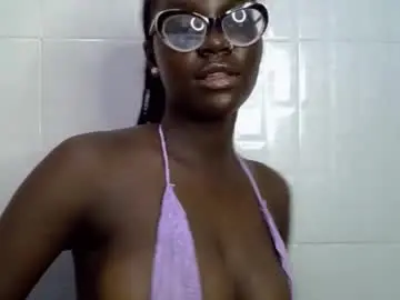 Chaturbate Adult Webcam of black_petitqueen12