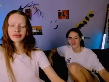 Chaturbate Live Sex Cam of khloebeauty