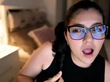 Chaturbate Nude Webcam of camila_buitrago