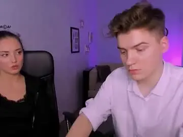 Chaturbate Live Sex Cam of miki_nikki