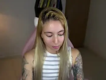 Chaturbate Live Sex of saucy_jenn1
