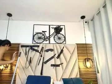 Chaturbate Watch Live Sex Cams of cinthiabaker