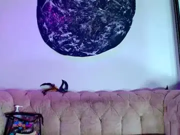 Chaturbate Adult Webcams of kira_mackenzie