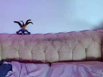 Chaturbate Adult Video Chat of kira_mackenzie