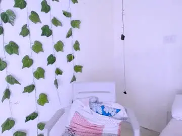 Chaturbate Watch Live Sex Cams of antonella_mcry