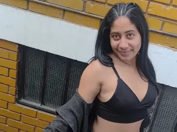 Imlive Free Porn Cam of Astrid_Hot