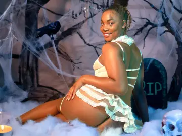 Imlive Free Live Porn of AvaLuccis