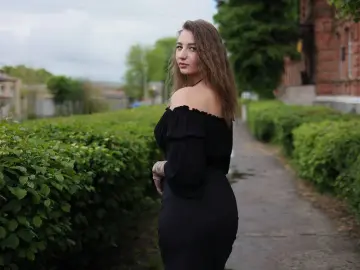 Imlive Live Sex Cam of LioraOne