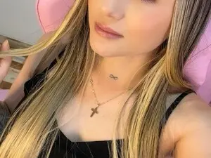 Myfreecams Adult Webcam of Veronika_wins