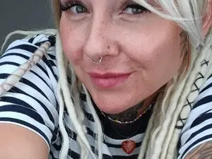 Myfreecams Private Sex Chat of pixieDread