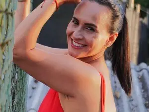 Myfreecams Live Sex Cam of Saracharmy