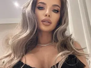 Myfreecams Live Sex Cam of AriannaBabe