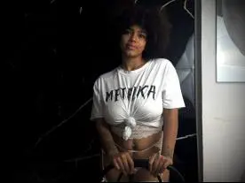 Olecams Watch Live Sex Cams of DiosaLatinaG