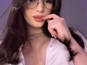 Streamate Nude Webcam of VixenAmour