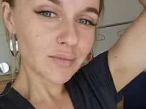 Streamate Free Porn Cam of MaribelRiverr