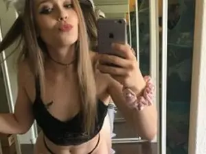 Streamate Sex Cam of bubblybubbles