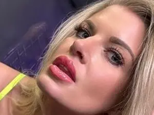 Streamate Live Porn of RobynQuinnBabestation