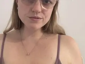 Streamate Sex Cam of BustyKellyXXX