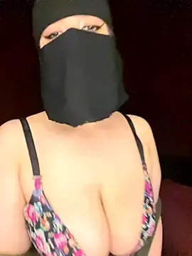 Stripchat Best Webcam of RooVaaN-Xx