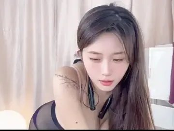 Stripchat Free Porn Cam of yiyi5588